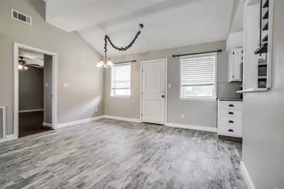 908 Redberry Hill Road, Baytown, TX 77521 - Photo 10
