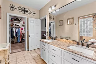 2320 Terrace Dr, Baytown, TX 77521 - Photo 24