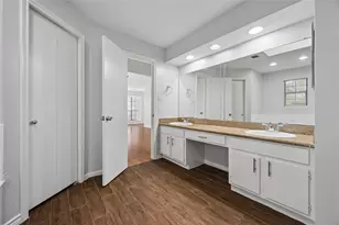 1911 Bering, Houston, TX 77057 - Photo 20
