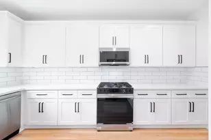 7903 Sunnyhill St, Houston, TX 77088 - Photo 8