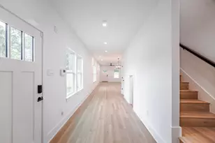 7903 Sunnyhill St, Houston, TX 77088 - Photo 10