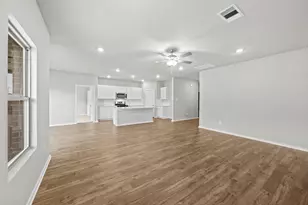 2794 English Laurel Dr, Alvin, TX 77511 - Photo 8