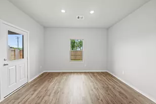 2794 English Laurel Dr, Alvin, TX 77511 - Photo 10