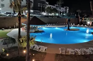 9520 Seawall Blvd, Galveston, TX 77554 - Photo 16