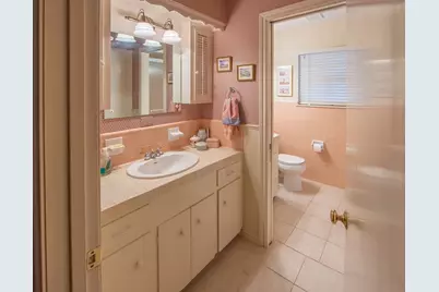 7918 Fairdale Lane, Houston, TX 77063 - Photo 22