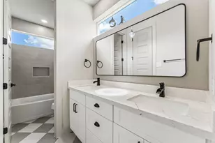8027 Betty Boop St, Houston, TX 77028 - Photo 22