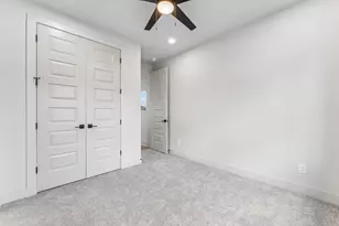 8027 Betty Boop St, Houston, TX 77028 - Photo 20