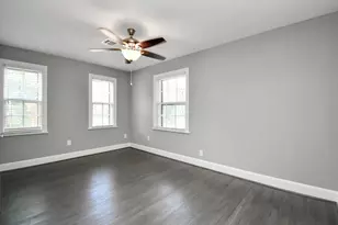 901 N Jones St, Baytown, TX 77520 - Photo 28