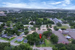 901 N Jones St, Baytown, TX 77520 - Photo 34