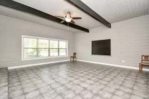 901 N Jones St, Baytown, TX 77520 - Photo 16