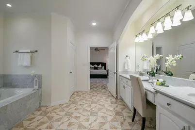 404 Moss Street, Houston, TX 77009 - Photo 14