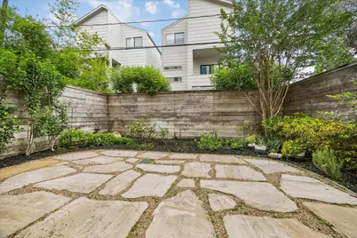 1526 Vermont Street, Houston, TX 77006 - Photo 10