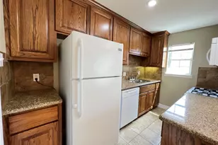 4719 Clay St, Houston, TX 77023 - Photo 8