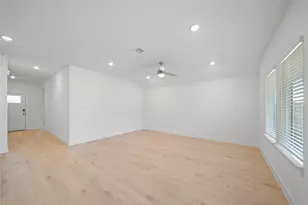 31134 Winchester Fls Ct, Fulshear, TX 77441 - Photo 24