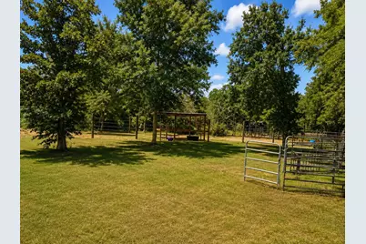 3213 Bob Mathews St, Bedias, TX 77831 - Photo 6