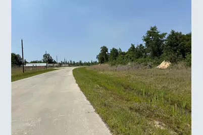 761 5914 09, Cleveland, TX 77327 - Photo 4