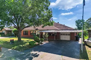 261 W Spreading Oak Dr, Houston, TX 77076 - Photo 4