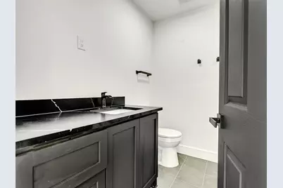 261 W Spreading Oak Drive, Houston, TX 77076 - Photo 24