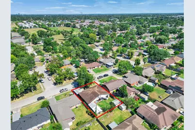 261 W Spreading Oak Drive, Houston, TX 77076 - Photo 30