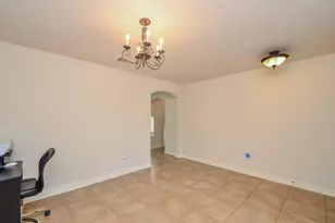 13906 Tinsley Ct, Houston, TX 77014 - Photo 6