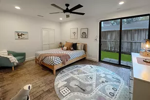 10 W Shady Ln, Houston, TX 77063 - Photo 38