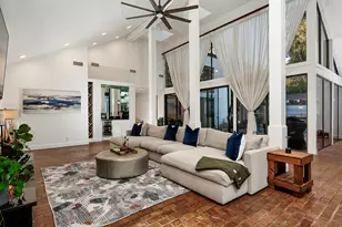 10 W Shady Ln, Houston, TX 77063 - Photo 12