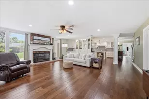 4702 Frost Pl, Orange, TX 77630 - Photo 6