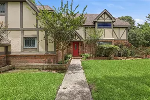4702 Frost Pl, Orange, TX 77630 - Photo 2
