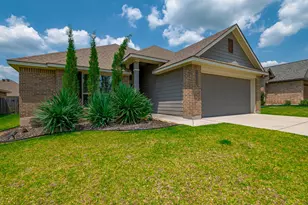 14370 S S Summerchase Circle, Willis, TX 77318 - Photo 2