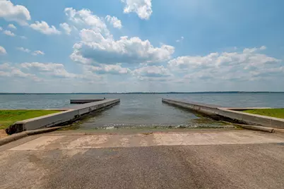 14370 S S Summerchase Circle, Willis, TX 77318 - Photo 6