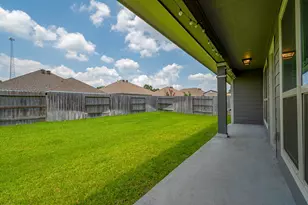 14370 S S Summerchase Circle, Willis, TX 77318 - Photo 4