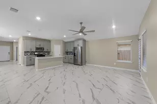 15223 Mayflower St, New Caney, TX 77357 - Photo 4