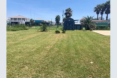 892 Bowers Lane, Crystal Beach, TX 77650 - Photo 10