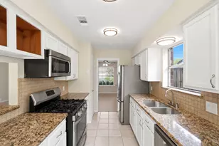 18607 Hiddenbay Way, Spring, TX 77379 - Photo 12