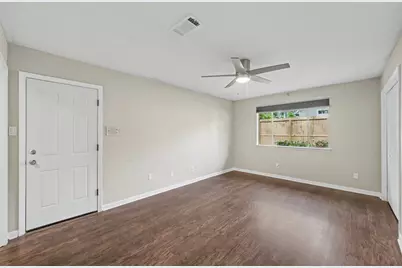 8 Hanover Lane, Panorama Village, TX 77304 - Photo 18