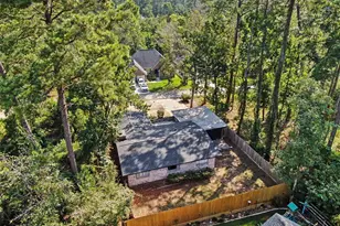 8 Hanover Ln, Panorama Village, TX 77304 - Photo 30