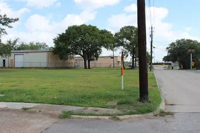 106 W Pitts Avenue, Pasadena, TX 77506 - Photo 4