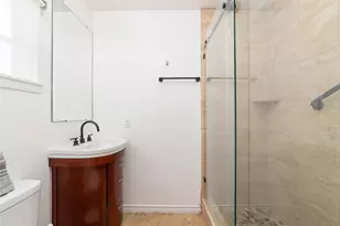 1421 Confederate Rd, Houston, TX 77055 - Photo 16