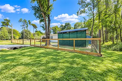 225 County Road 3294, Cleveland, TX 77327 - Photo 42
