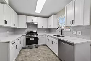 6038 Greenmont Dr, Houston, TX 77092 - Photo 10