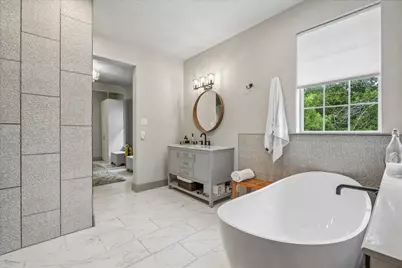 511 Chimney Cove Drive, Marble Falls, TX 78654 - Photo 10