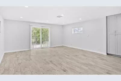 12002 Leitrim Way, Houston, TX 77047 - Photo 8