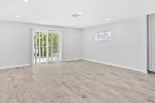 12002 Leitrim Way, Houston, TX 77047 - Photo 8