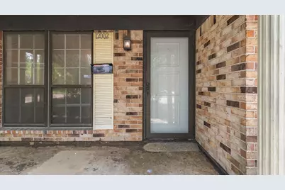 12002 Leitrim Way, Houston, TX 77047 - Photo 2