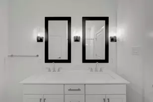 7811 Jasper Mdws Wy, Angleton, TX 77515 - Photo 10