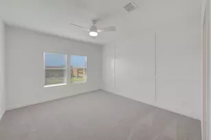 7811 Jasper Mdws Wy, Angleton, TX 77515 - Photo 8