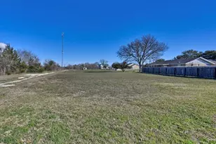 306 Matula Ave, Schulenburg, TX 78956 - Photo 4