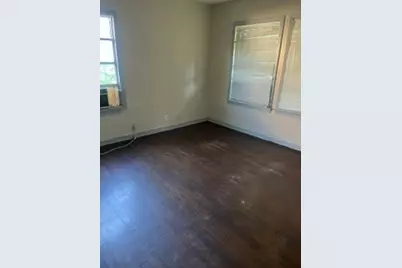 5862 Southurst Street, Houston, TX 77033 - Photo 10