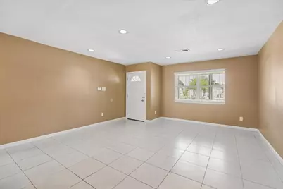 12015 Sea Shore Drive, Houston, TX 77072 - Photo 2