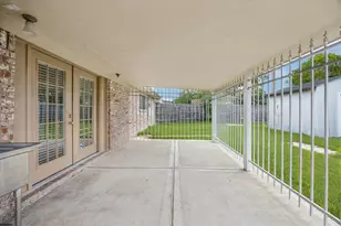 12015 Sea Shore Dr, Houston, TX 77072 - Photo 10